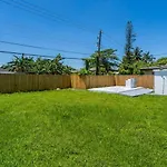 Unit 2 Cute Studio In North Miami