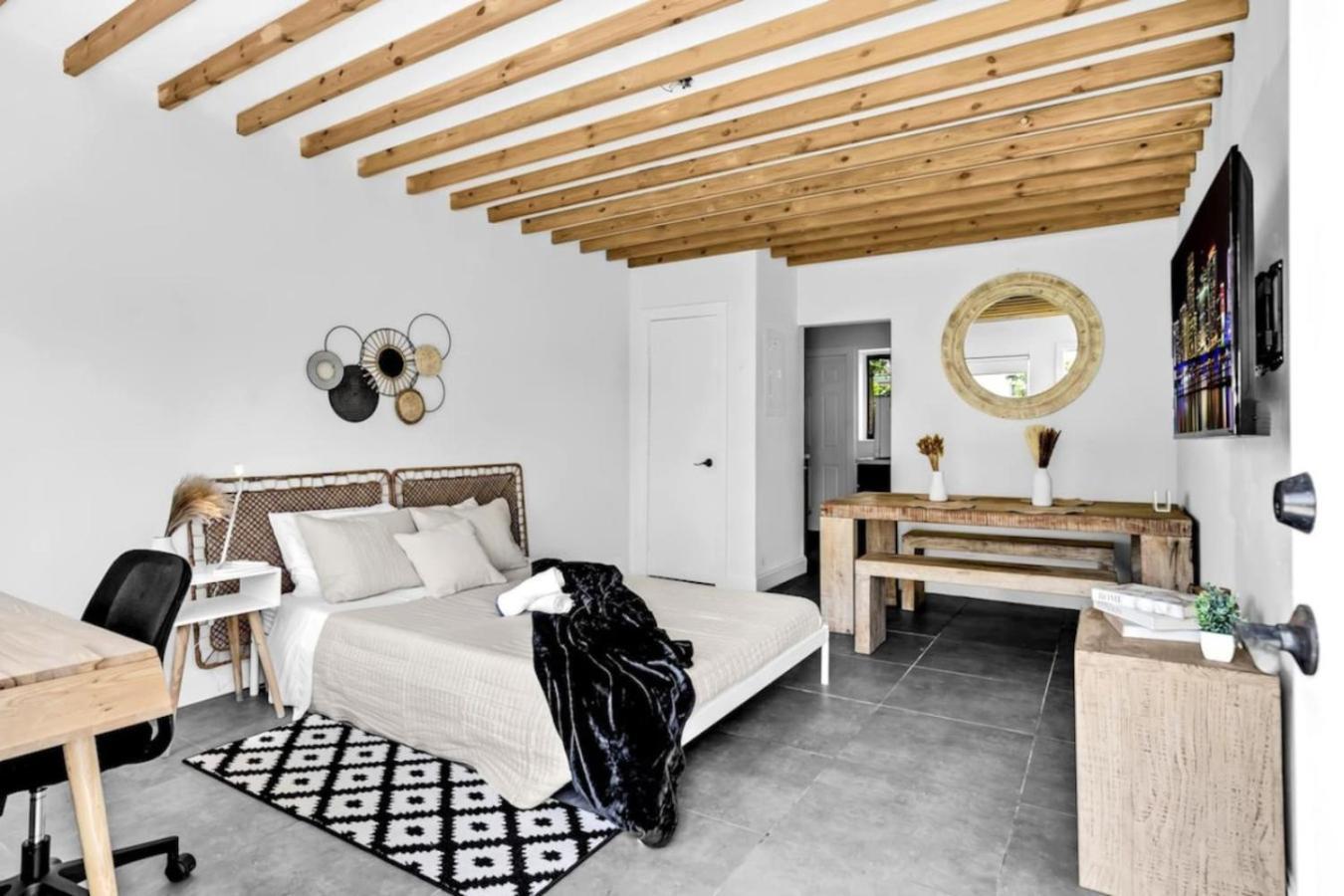 Unit 2 Cute In North Appartement
